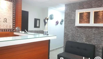 Centro de Especialidades Médicas (cem) - Vista Hermosa
