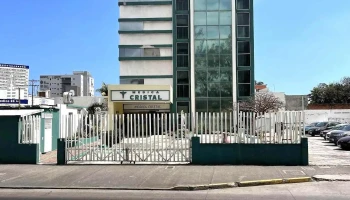Medica Cristal - Salvador Díaz Mirón