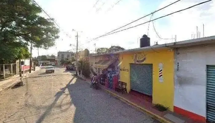 Centro De Salud Reyes Etla -  Numero - Villa de Etla