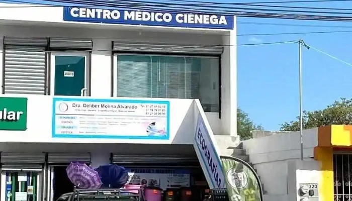 Centro Médico - Ciénega De Flores