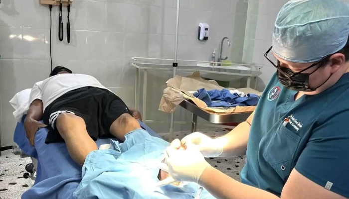 Consultorio Medico Quirúrgico y de Tratamiento del Pie Diabético by Dr. Sergio Torres Toledo - Manuel Avila Camacho