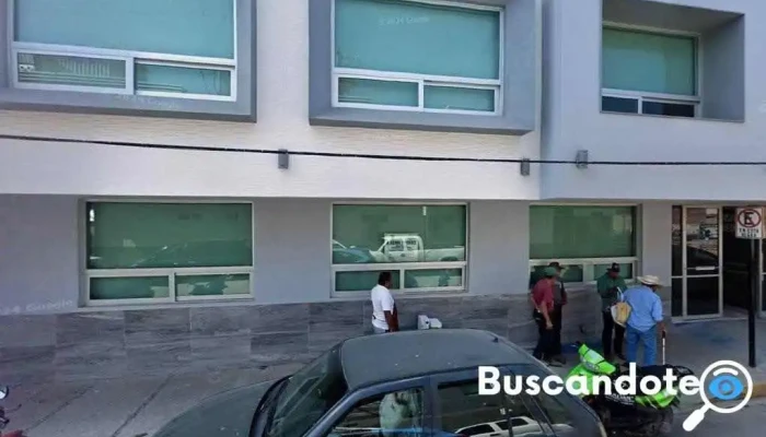 Consultorios de Médicos Especialistas - Zona Centro