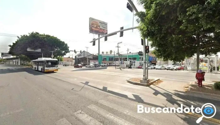 Dr. Alberto Chacón Rodríguez - Consultorio - Casa Blanca