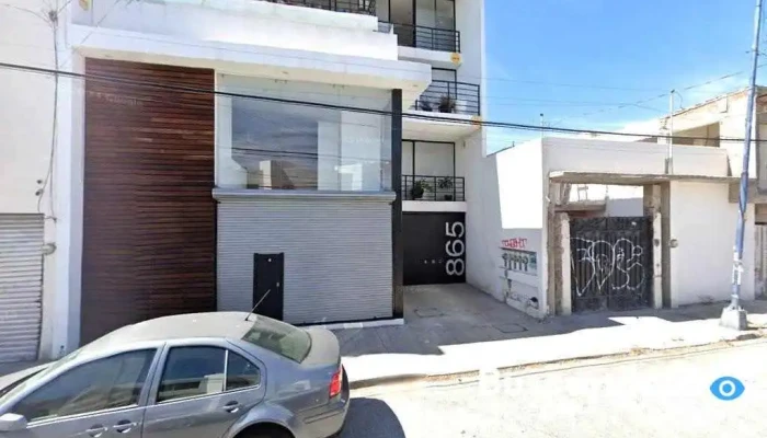 Dr. Ismael Fco. Herrera Benavente - Av. Nicolas Zapata 876-Int. 10