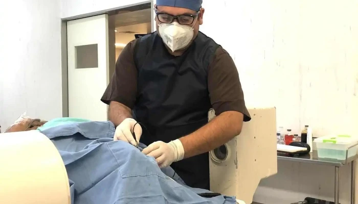 Dr. Liber Abdel Arenas García - El Carmen