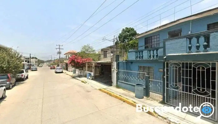 Dr. Rogelio Gomez Loredo, Urólogo - Residencial Centro 2