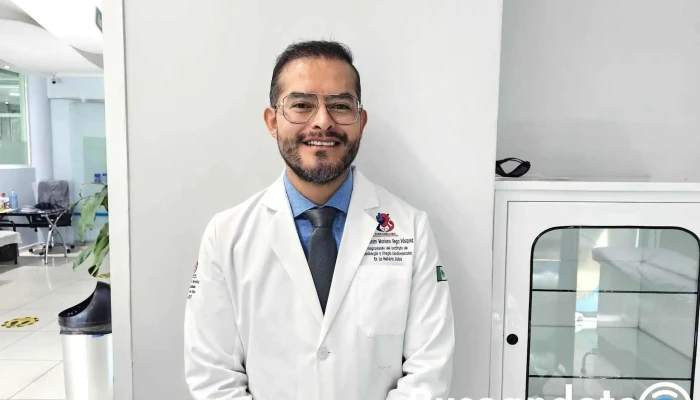 Dr. William Vázquez - Centro