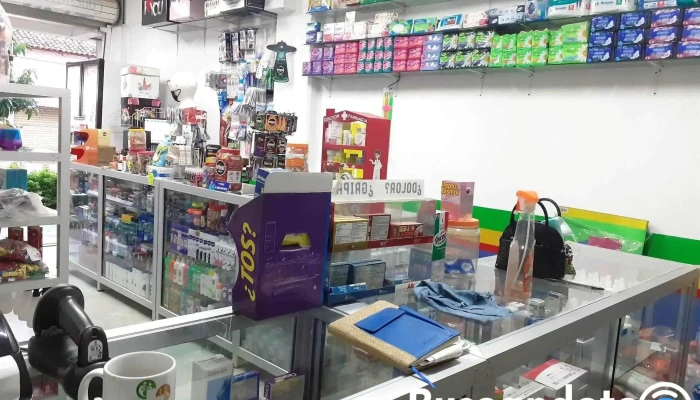 Farmacia y Consultorio Infante - Centro